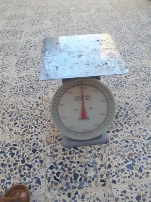 ميزان 100 كيلو