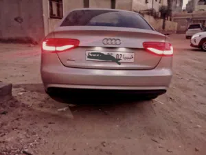 اودي A4موديل موديل 2014