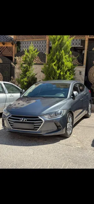 هيونداي افانتي AD 2018 limited بحاله الوكالة اقتصادية جدا من المالك بسعر مغري