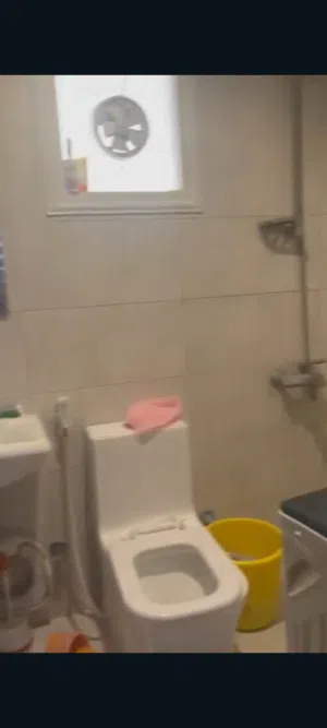 شقه عزاب للايجار ..وافدين فقط ..هنددي مصري ..شركات