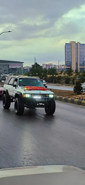 هايلوكس فور رنر للبيع او للبدل