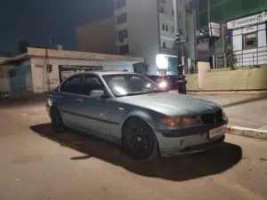 BMW 320i 2004