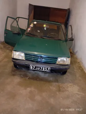 Peugeot . 205 . 2000 . Used3
