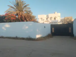 منزل للبيع بلقرب من مصحه قدور