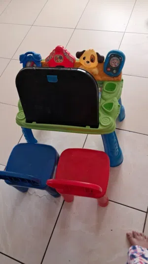 musical table and chairs 10bd