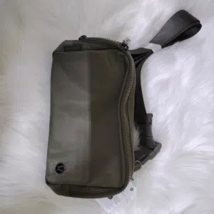 lulu lemon belt bag