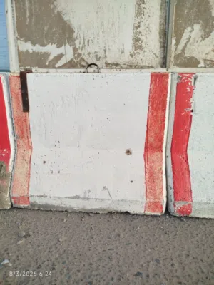 للبيع صبات خرسانية (حواجز طرق)