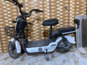 دراجه جديدة ستخدام بس شهرين بيه مجال شراي