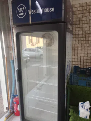 ثلاجه للبيع شبه جديد