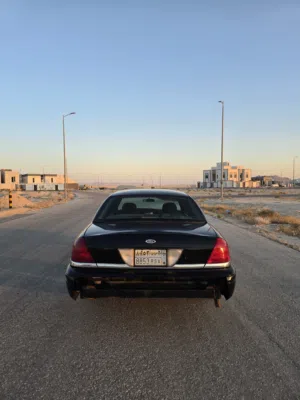 فورد فكتوريا 2004 للبيع