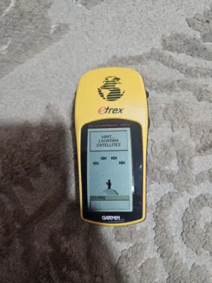 جهاز نظام تحديد المواقع العالمي Garmin eTrex للبيع