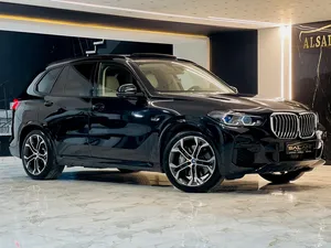 bmw-x5-2023-m-3000cc-full