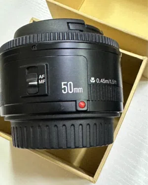 عدسات تصوير شبه جديدة