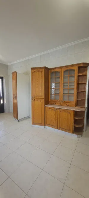 240 m2 3 Bedrooms Apartments for Sale in Amman Khalda