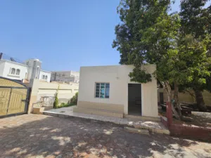 160 m2 2 Bedrooms Apartments for Rent in Muscat Al Khoud