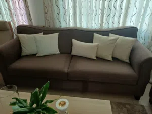كنب مستعمل بحالة ممتازة