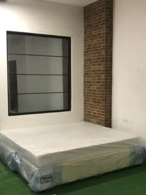 New King size mattress with base