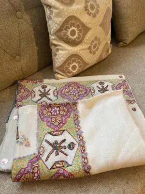 مصر وشال خنجر وتاج