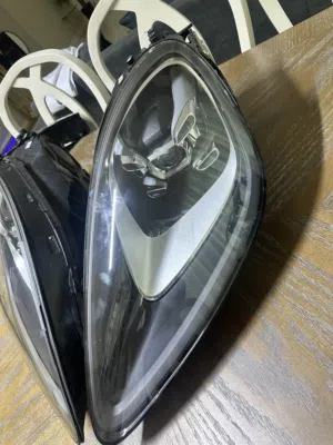 Porsche Cayenne 2023 headlights for sale like new no issues
