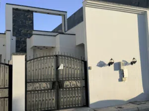 140 m2 5 Bedrooms Townhouse for Sale in Tripoli Ain Zara