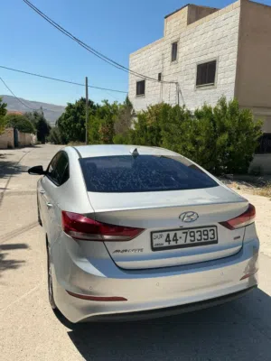 Hyundai . Avante . 2017 . Used2