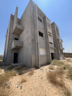 عمارة للإيجار خدمي في عين زارة