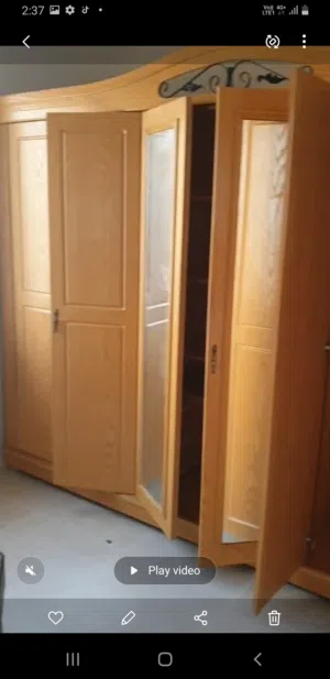cabinet for cloths