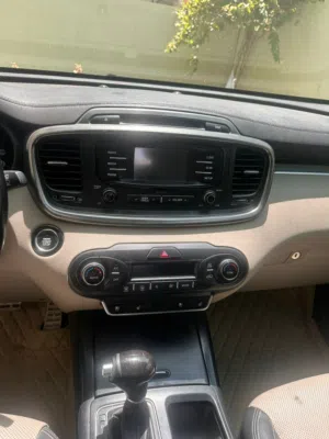 Kia . Sorento . 2016 . New0