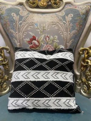 Sofa مستعمل للبيع