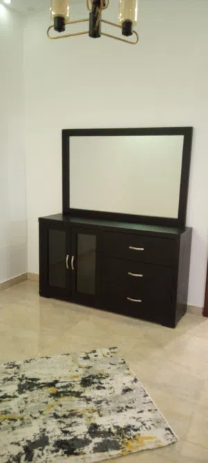 مدخل كبير.40 1 شبه اجديد استعمال بسيط