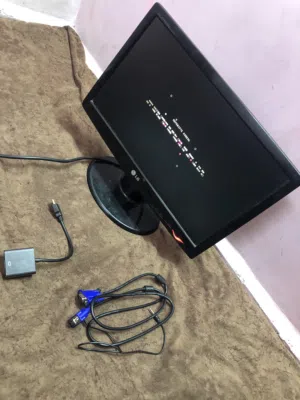 شاشه LG 19 بوصه مع تحويله hdmi للبدل على ssd 128 جيجا او للبيع