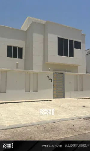 500 m2 More than 6 bedrooms Villa for Rent in Muscat Al Maabilah