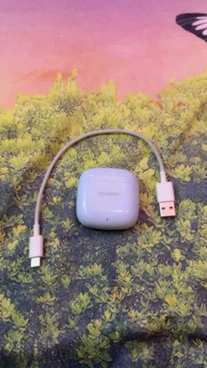 سماعه هواوي اللون ازرق للبيع