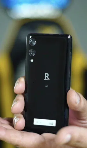 Rakuten Hand 5G (4/128GB) SIM LOCKED - 10/10 Condition - Black