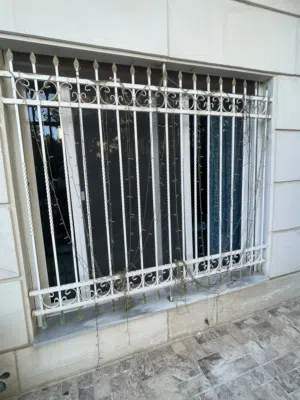 شباك المنيوم للبيع وشباك حمايه للبيع