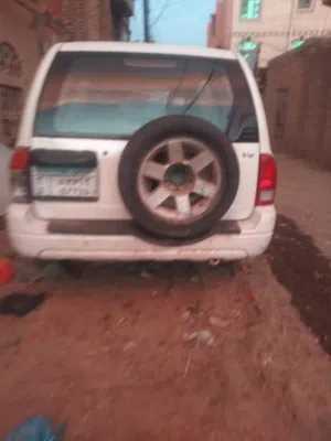سوزوكي فيتارا السعر 950000 فقط الجيل الثاني (المعروف بصلابته)