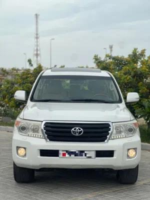 TOYOTA LAND CRUISER GXR V8 2012 WHITE