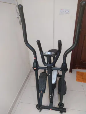 Elliptical Cross Trainer for Sale – Excellent Condition