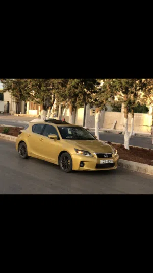 لكزس CT200 F sport