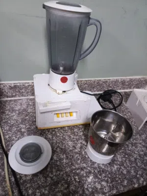 يوجد جهاز خلاط ماركة المولينكس ياباني صنع شغال