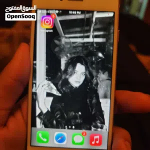 ايفون 8 ذاكرة 64 لون ذهبي جهاز حلو وشغال سيمكارت وانترنت وجميع البرامج