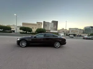 جاكوار XJL موديل 2013 بحالة الوكاله