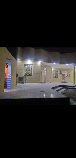 3 Bedrooms . 4 Bathrooms . 305 m24