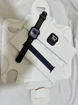 Apple Watch Series 10 GPS + Cellular