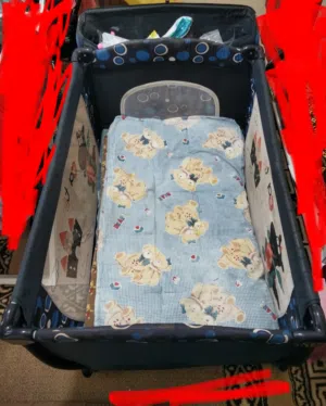 سرير اطفال بحاله ممتازه  جدااااا للبيع