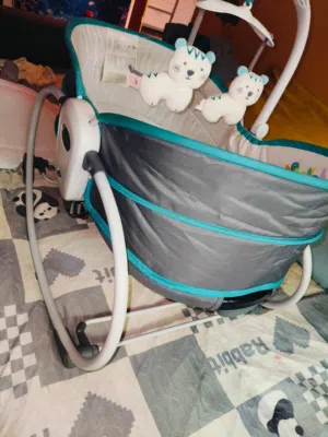 Baby Bassinet for Sale – Excellent Condition  Barely Used