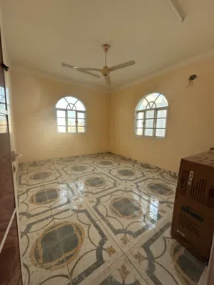منزل الطابق 2 كبير جدا