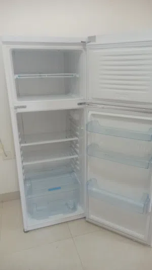 ثلاجه مستخدم نضيف جدان