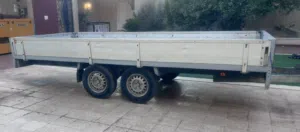 السلام عليكم أنا عارض فقط كارلو سيارات استيراد حديث لأي استف الرجاء