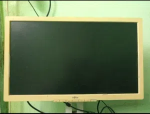 شاشة كمبيوتر 24 بوصة